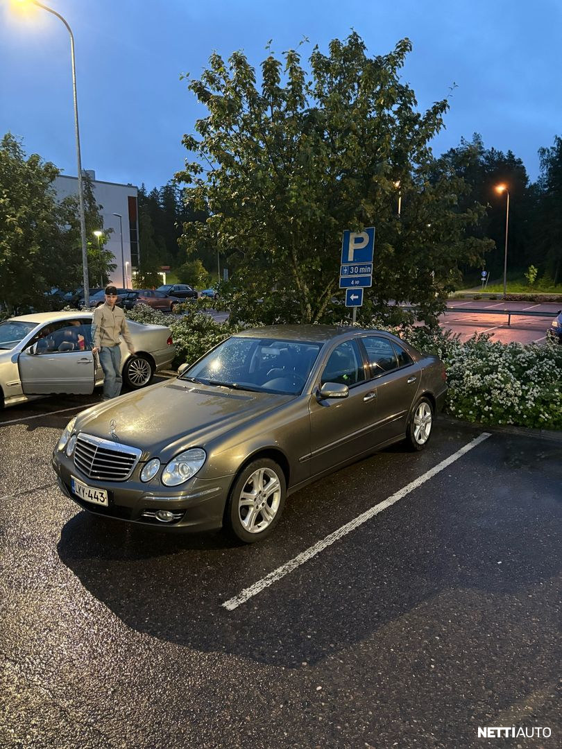 Mercedes-Benz E