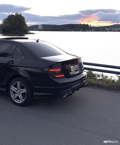 Mercedes-Benz C CDI BE 4Matic 2010, kuva 3/5