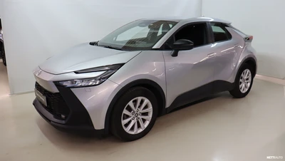 Toyota C-HR 1,8 Hybrid Active Plus 2024, photo 2/10