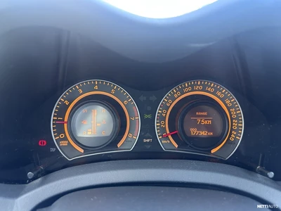 Toyota Auris 2009, kuva 7/9