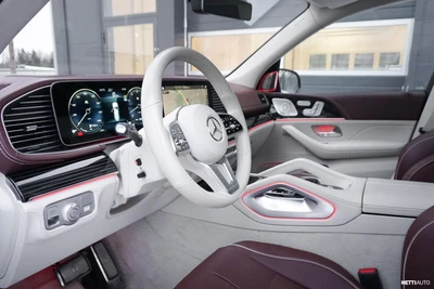 Mercedes-Benz GLS 2023, photo 2/21