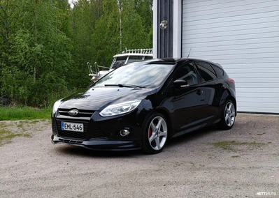 Ford Focus 2013, photo 4/13