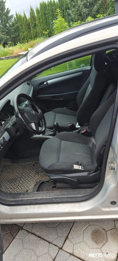 Opel Astra 2006, photo 3/4