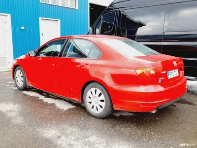 Volkswagen Jetta 2012, photo 2/9