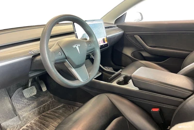 Tesla Model 3 2020, photo 3/4
