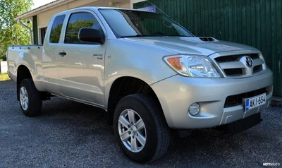 Toyota Hilux Extra Cab 2,5 D-4D 120 4WD 2007, photo 4/21