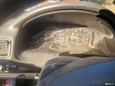 Toyota Corolla 2001, kuva 4/5