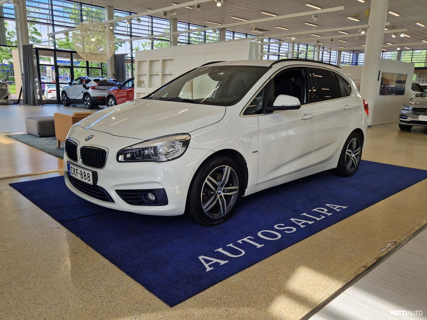 BMW 220