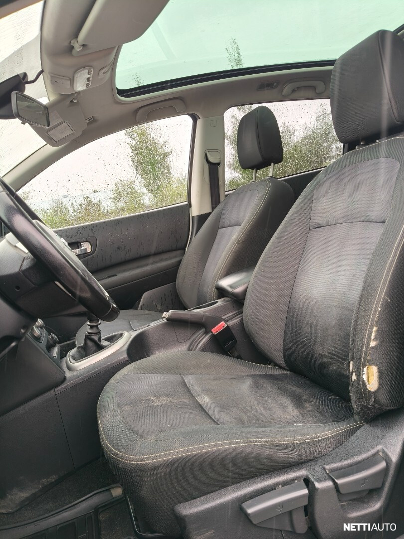 Nissan Qashqai+2 2011, photo 6/9