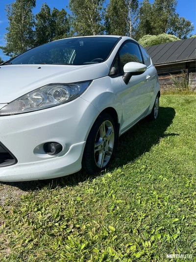 Ford Fiesta Sport 1,6TDCi 90hv Sport 2010, photo 4/24