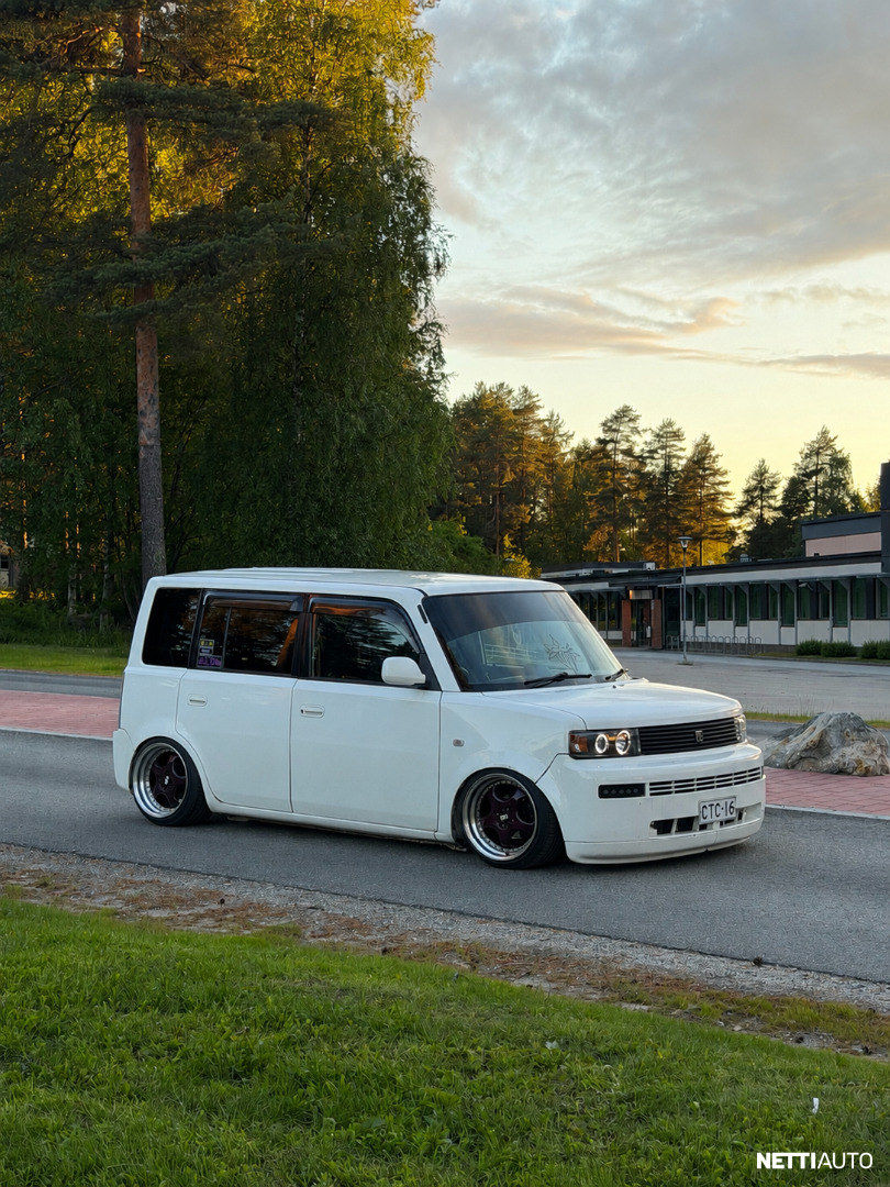 Toyota BB