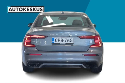 Volvo S60 2020, photo 7/29