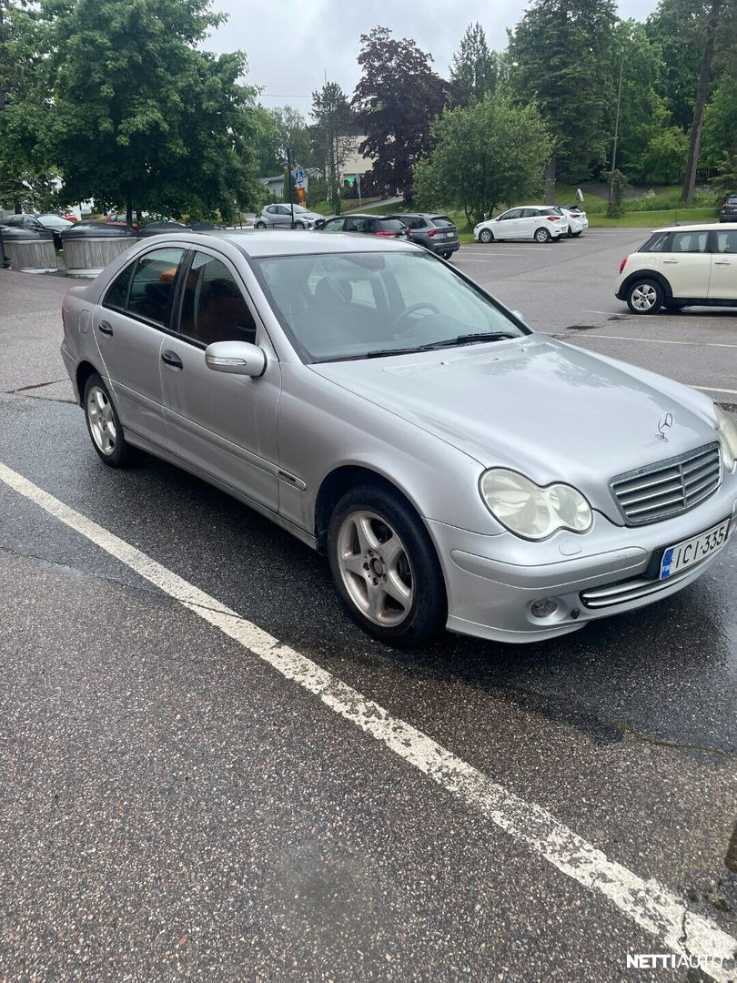 Mercedes-Benz C 180