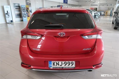 Toyota Auris 2016, photo 6/17