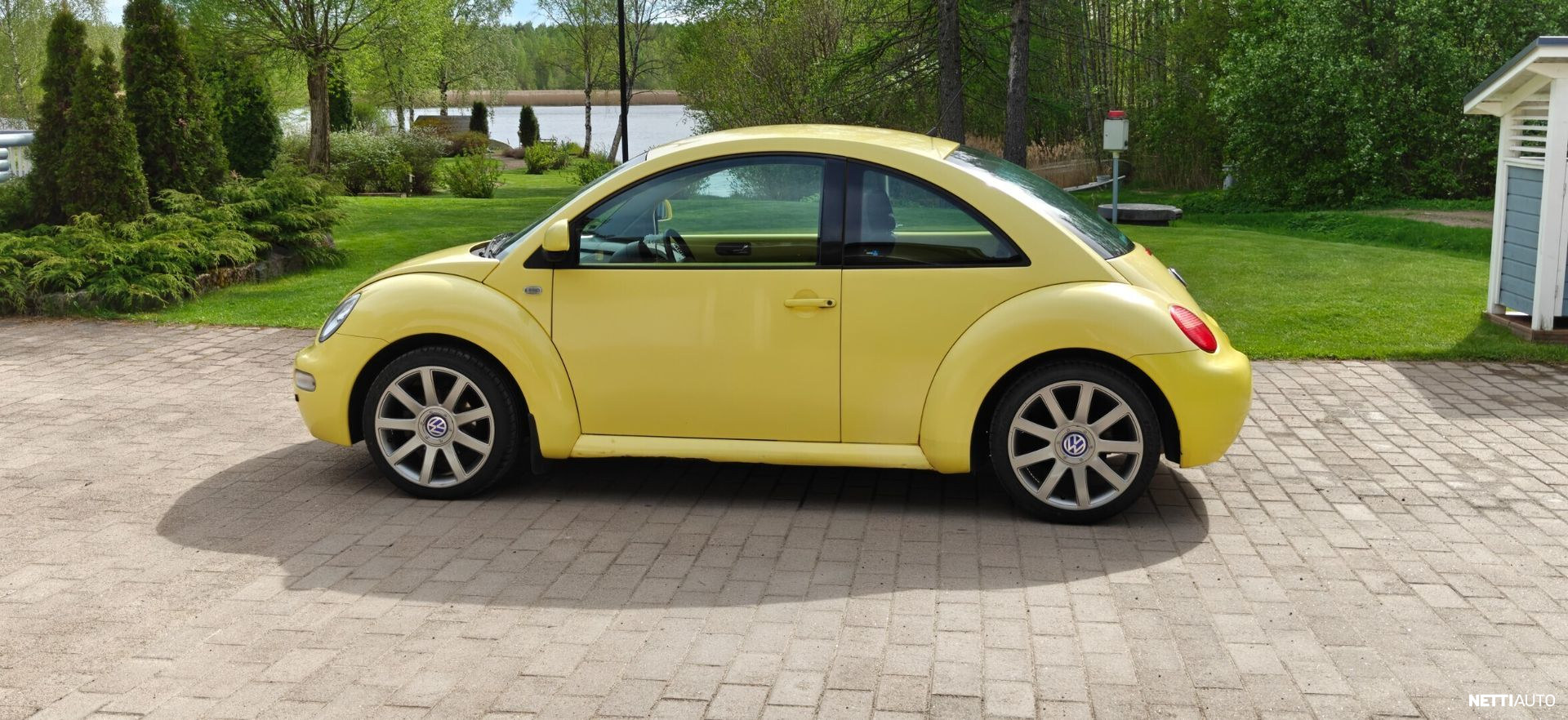 Volkswagen New Beetle