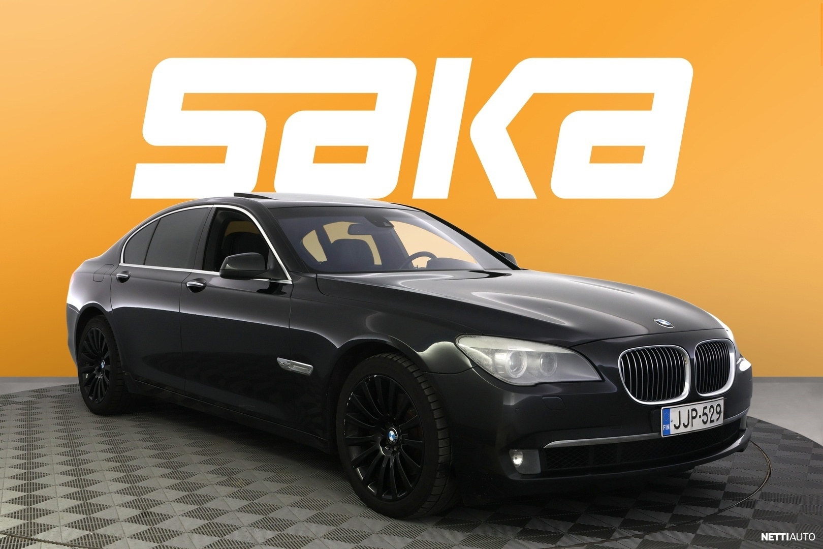 BMW 740