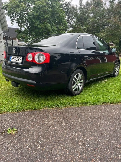 Volkswagen Jetta 2007, kuva 4/7