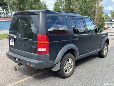 Land Rover Discovery 3 2,7 TDV6 S 2006, kuva 3/4