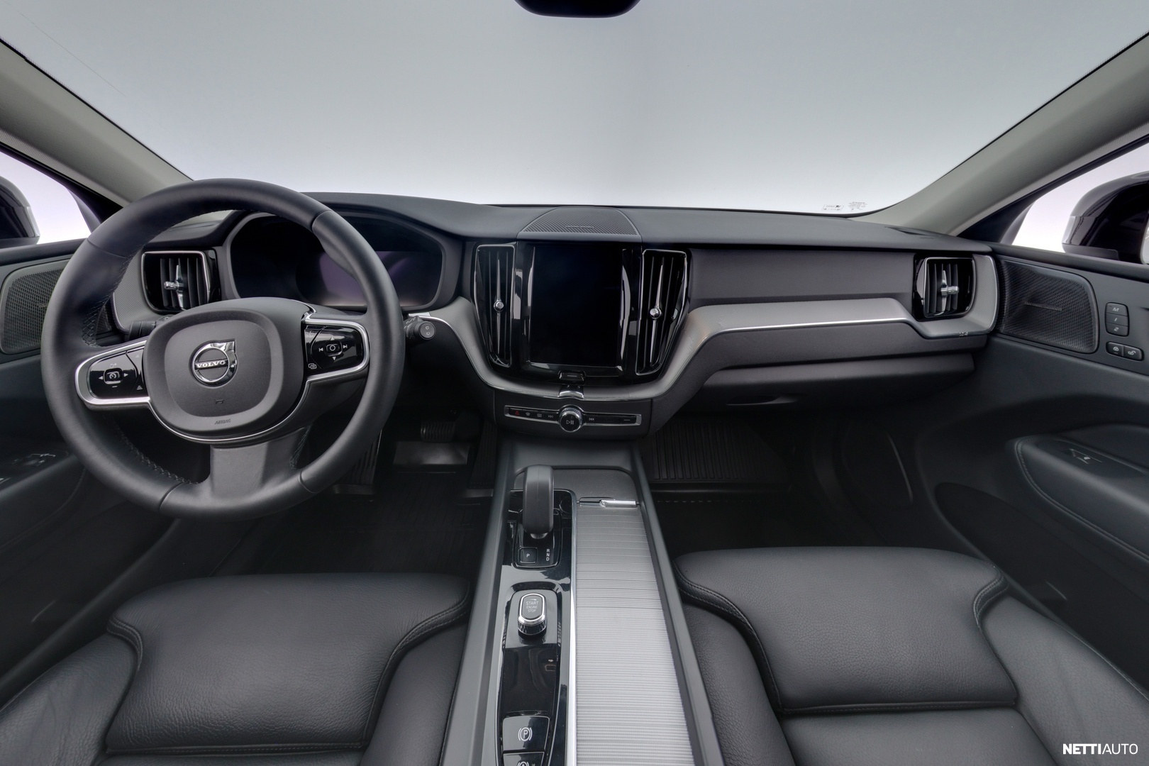 Volvo XC60 2023, kuva 7/18