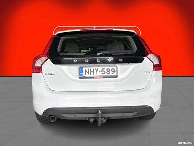 Volvo V60 D3 Momentum Business S/S aut 2012, photo 7/35