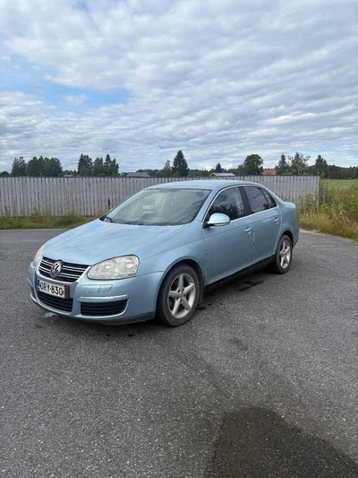Volkswagen Jetta 2006, kuva 1/11