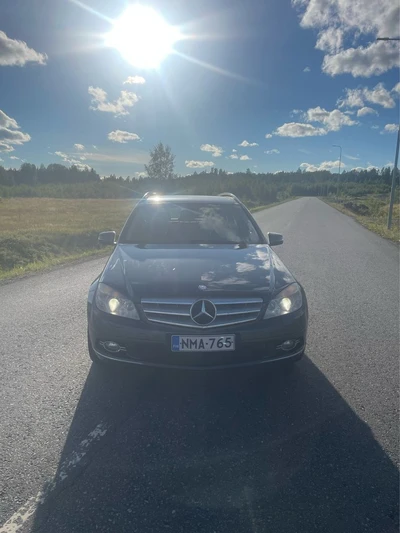 Mercedes-Benz C 220 CDI BE T 2010, kuva 2/11