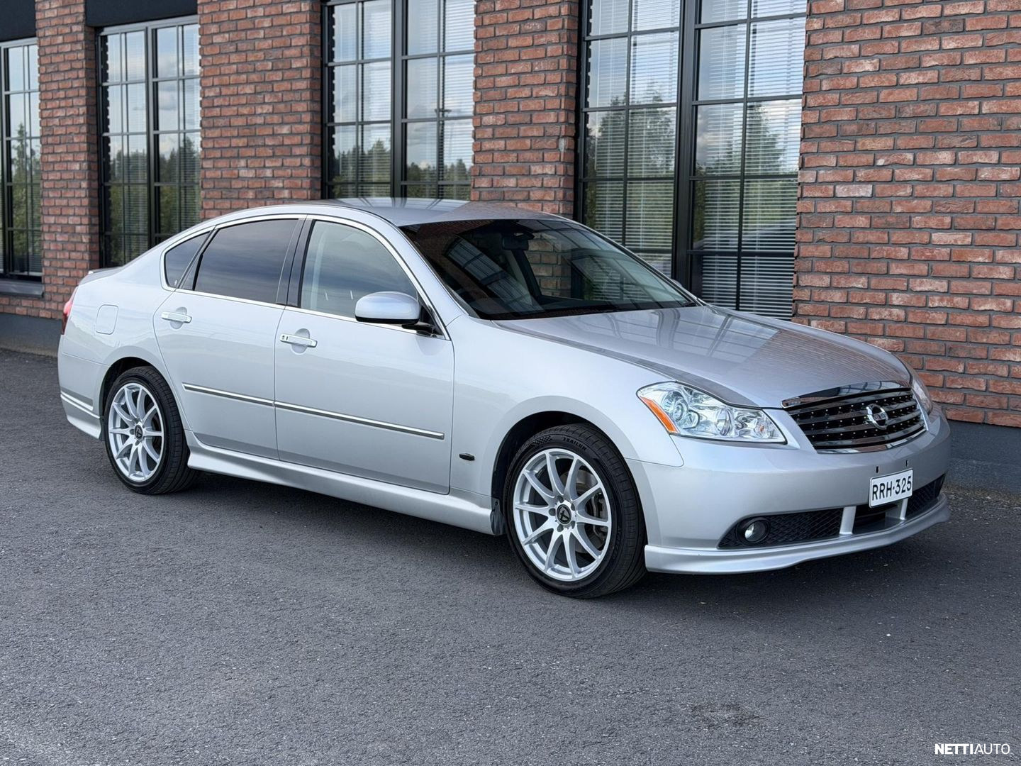 Nissan Fuga