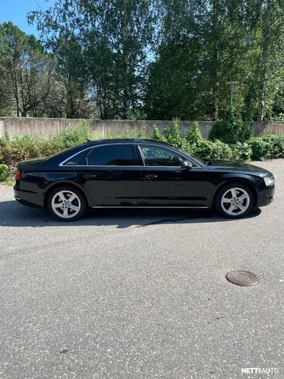Audi A8 2011, photo 6/16