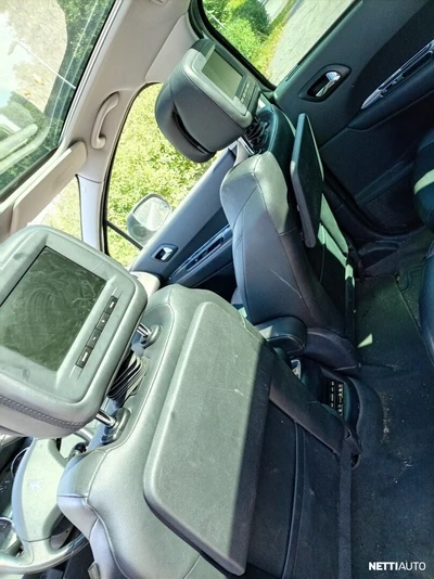 Peugeot 5008 2011, photo 6/17