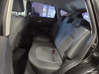 Nissan Qashqai 2010, photo 7/12