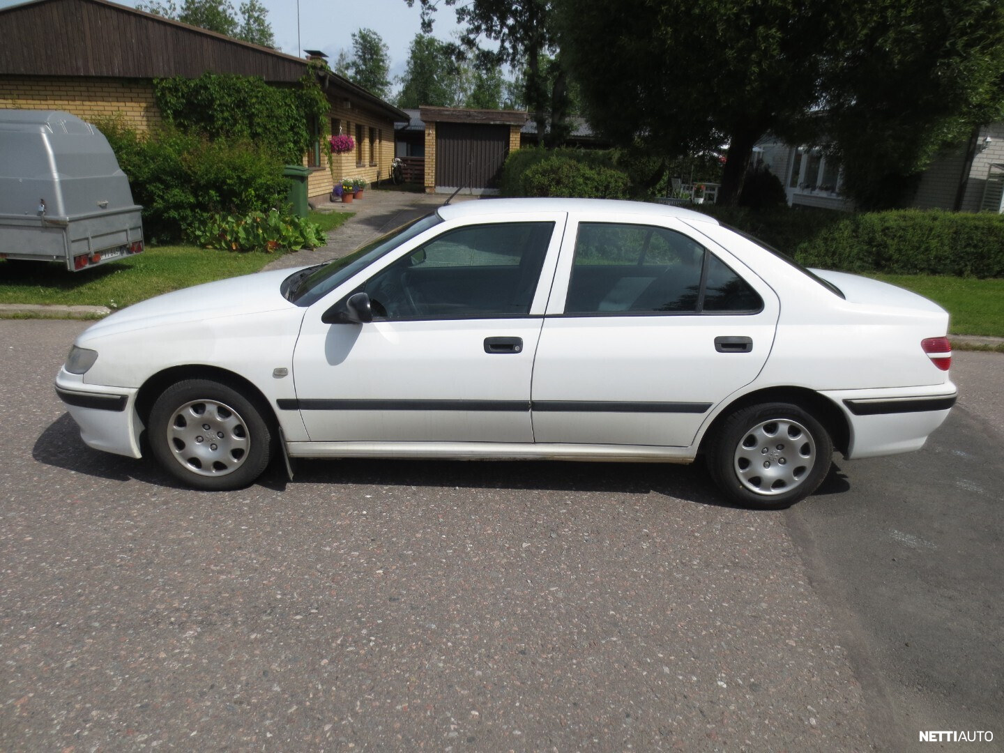 Peugeot 406