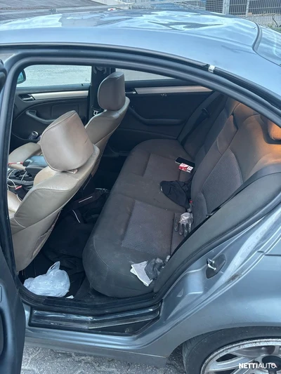 BMW 330 2004, kuva 4/5