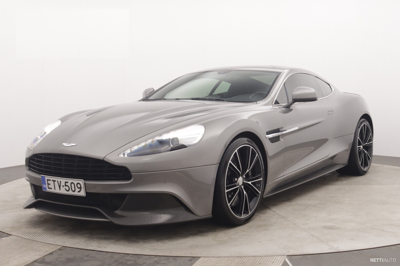 Aston Martin Vanquish