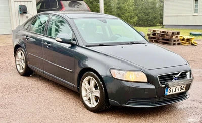 Volvo S40 2010, photo 2/17