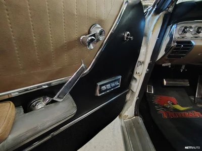 Chrysler 300 1965, kuva 2/15