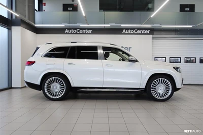 Mercedes-Benz GLS Maybach 600 2022, photo 4/19