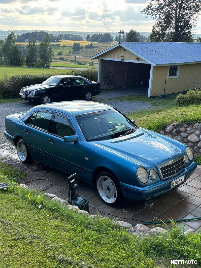 Mercedes-Benz E