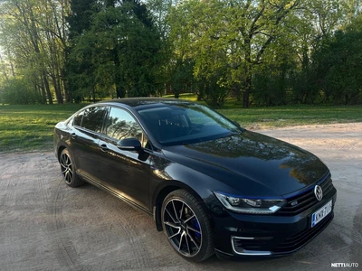 Volkswagen Passat 2017, photo 6/15