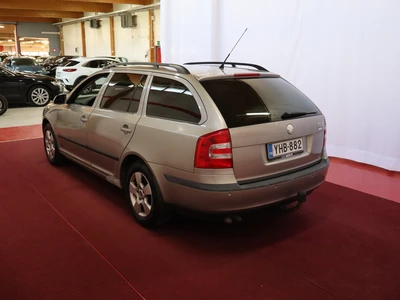 Skoda Octavia Combi 1,9 TDI Elegance 2008, kuva 6/10