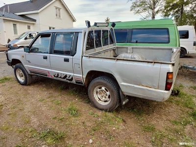 Mitsubishi L200 Club Cab 2,5d 4WD 2.56T 1992, photo 2/6