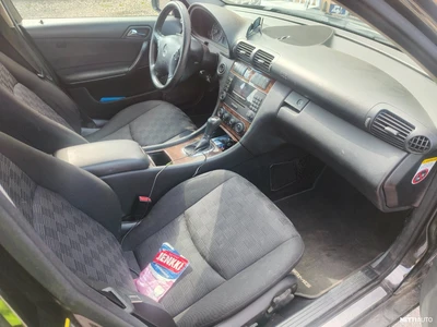Mercedes-Benz C 2006, kuva 6/8