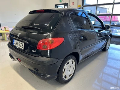 Peugeot 206 1,6 XT 5ov 2006, photo 7/18