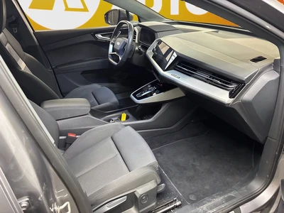 Audi Q4 e-tron 45 e-tron quattro 2023, photo 7/23