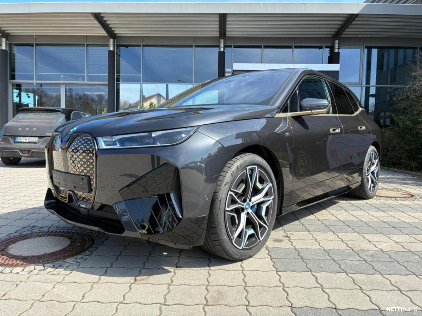 BMW iX M60