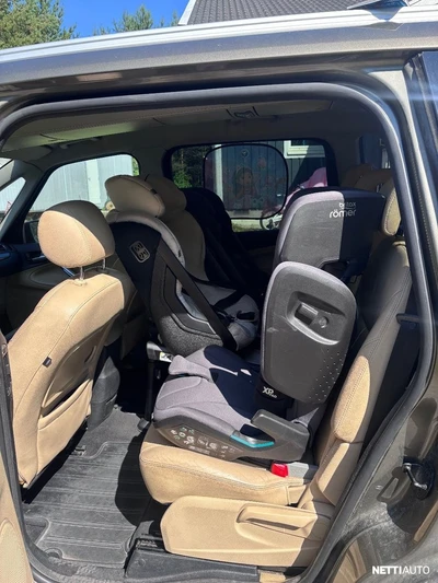 Ford Galaxy 2011, kuva 4/24