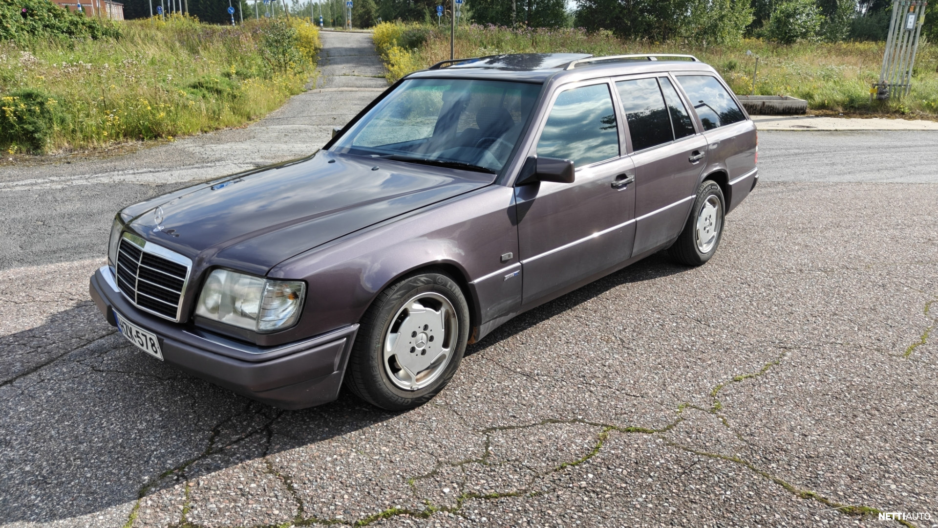 Mercedes-Benz E
