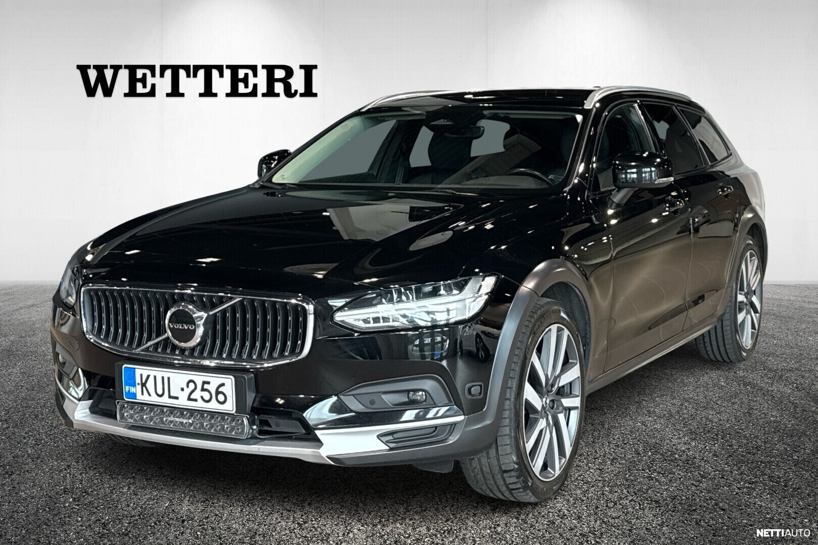 Volvo V90 Cross Country