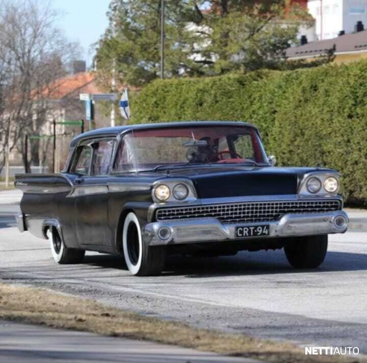 Ford Fairlane