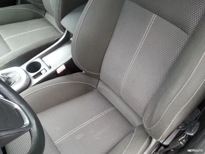 Opel Astra 2010, kuva 4/15