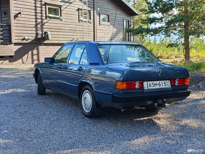 Mercedes-Benz 190 190E 1983, kuva 2/23